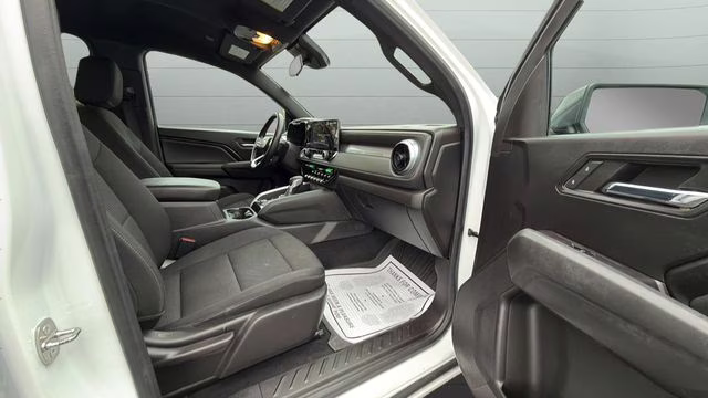 2023 Summit White Chevrolet Colorado LT 4X4 Truck
