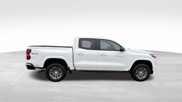 2023 Summit White Chevrolet Colorado LT 4X4 Truck