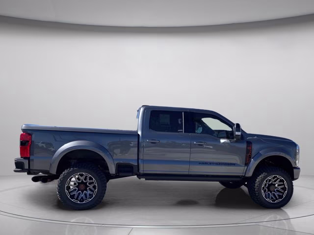 2026 Gray Metallic Ford Super Duty F-250 SRW LARIAT 4X4 Truck