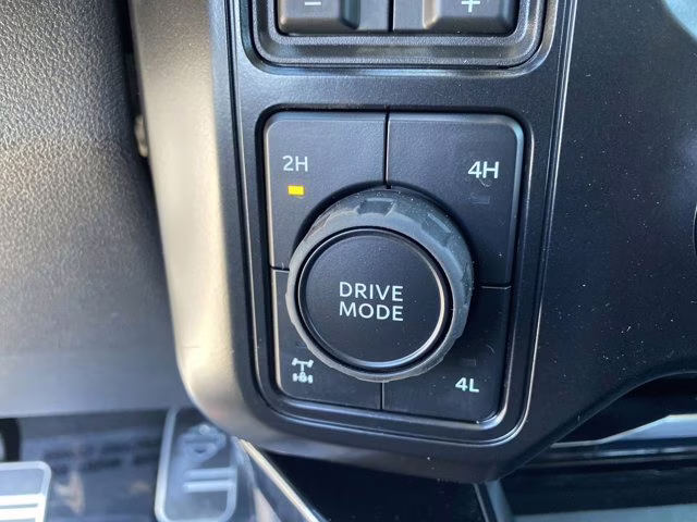 2026 Gray Metallic Ford Super Duty F-250 SRW LARIAT 4X4 Truck