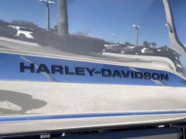 2026 Gray Metallic Ford Super Duty F-250 SRW LARIAT 4X4 Truck