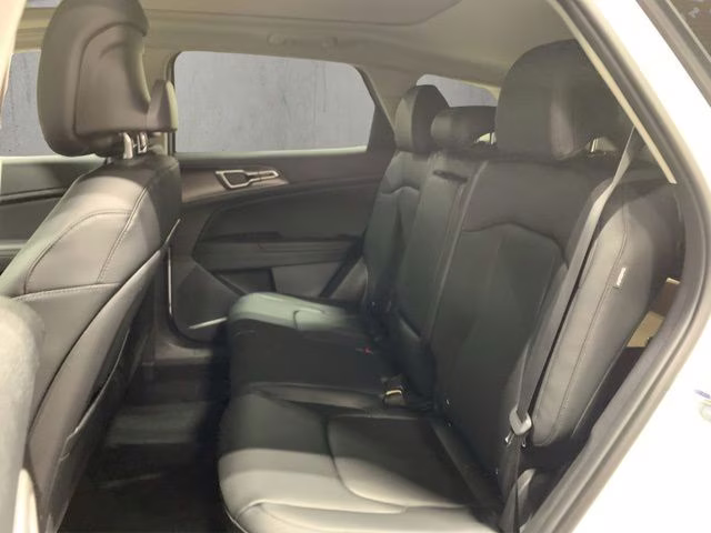 2026 Glacial White Pearl Kia Sportage EX AWD SUV