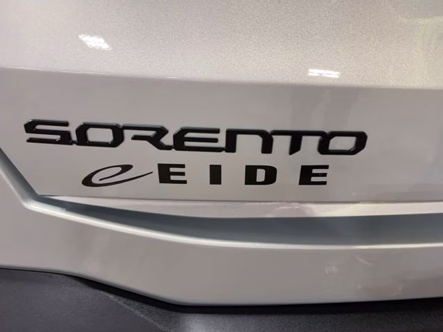 2026 Ivory Silver Kia Sorento X-Line EX AWD SUV