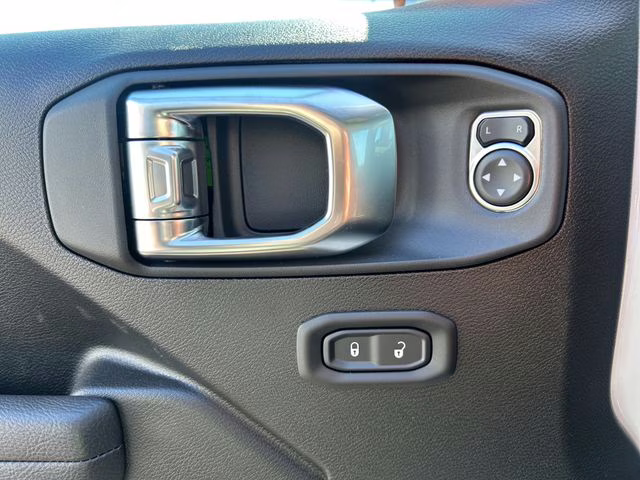 2026 Bright White Clearcoat Jeep Wrangler Willys 4X4 SUV