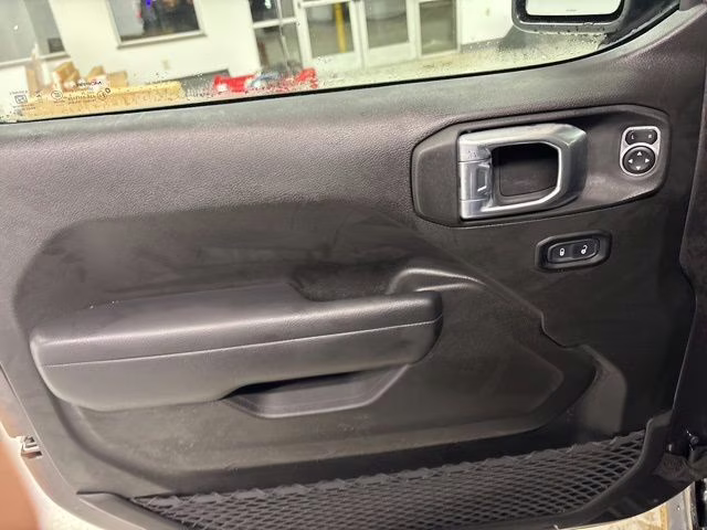 2026 Granite Crystal Metallic Clearcoat Jeep Wrangler Willys 4X4 SUV