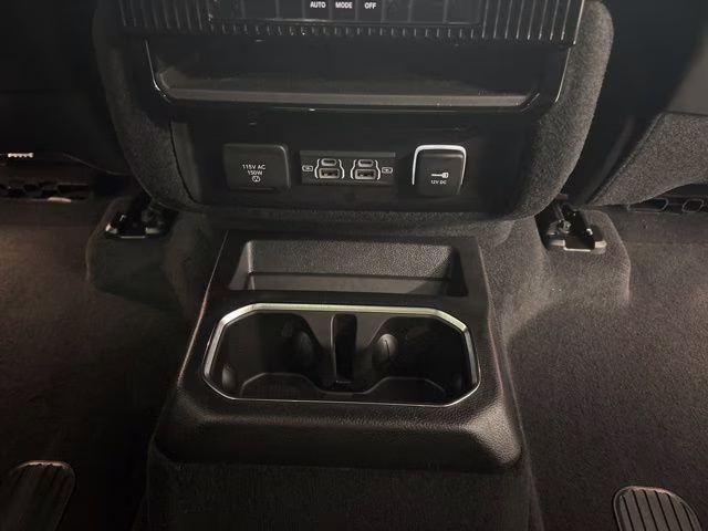 2026 Bright White Clearcoat Jeep Grand Wagoneer L 4x4 4X4 SUV