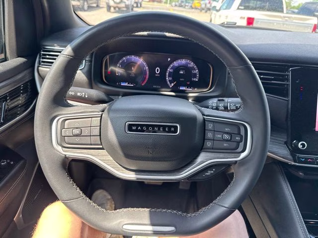 2023 Diamond Black Crystal Pearlcoat Jeep Wagoneer Series III 4X4 SUV