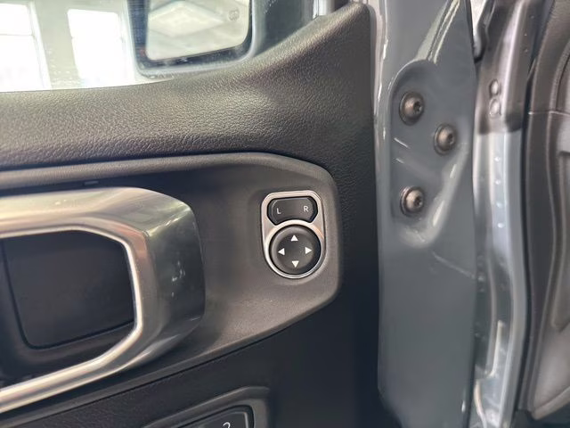 2026 Anvil Clearcoat Jeep Gladiator Sport S 4X4 Truck