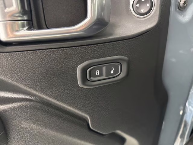 2026 Anvil Clearcoat Jeep Gladiator Sport S 4X4 Truck