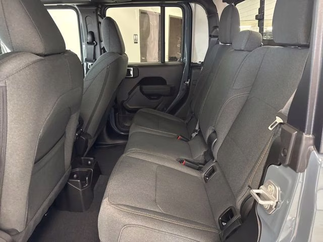 2026 Anvil Clearcoat Jeep Gladiator Sport S 4X4 Truck