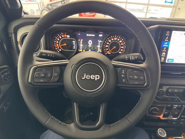 2026 Anvil Clearcoat Jeep Gladiator Sport S 4X4 Truck