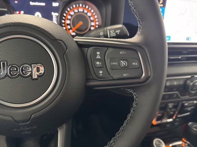 2026 Anvil Clearcoat Jeep Gladiator Sport S 4X4 Truck