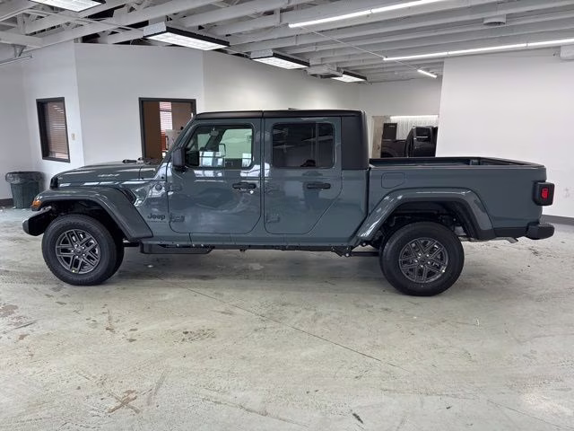 2026 Anvil Clearcoat Jeep Gladiator Sport S 4X4 Truck