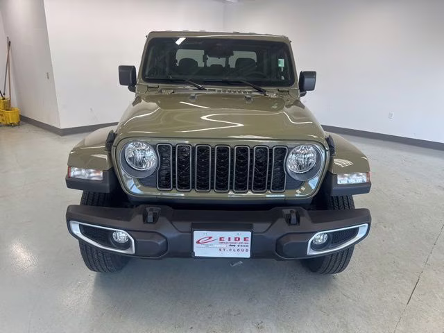 2026 '41 Jeep Gladiator Sport S 4X4 Truck