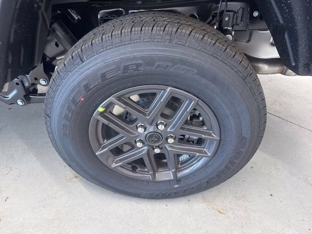 2026 '41 Jeep Gladiator Sport S 4X4 Truck