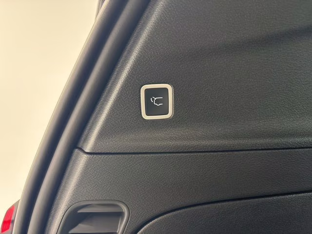 2026 Bright White Clearcoat Chrysler Pacifica Limited AWD Van