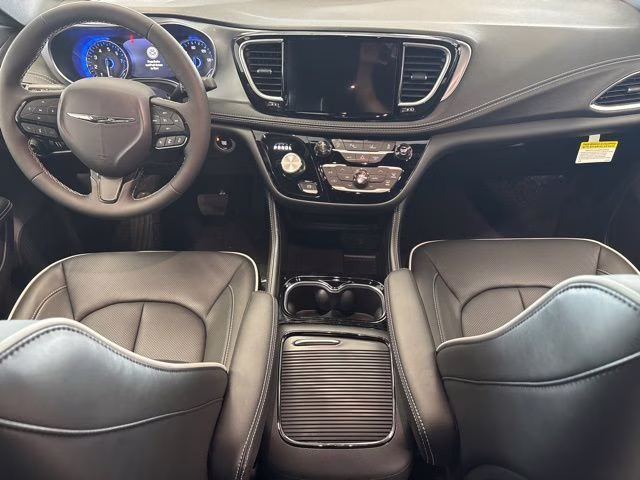 2026 Bright White Clearcoat Chrysler Pacifica Limited AWD Van