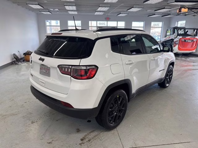 2026 Bright White Clearcoat Jeep Compass Latitude 4X4 SUV
