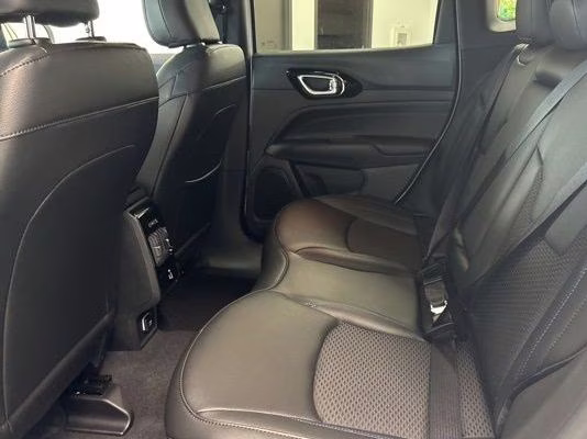 2026 Diamond Black Crystal Pearlcoat Jeep Compass Latitude 4X4 SUV