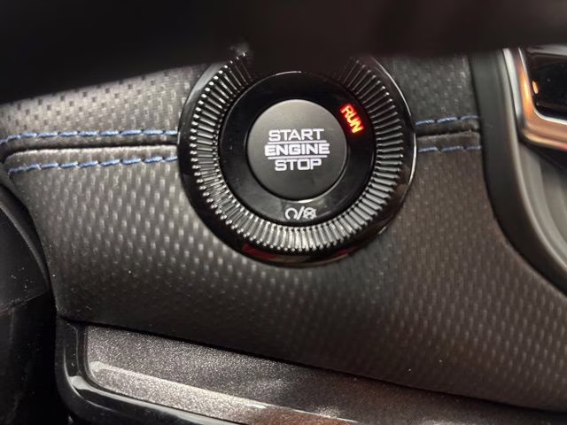 2026 Diamond Black Crystal Pearlcoat Jeep Compass Latitude 4X4 SUV