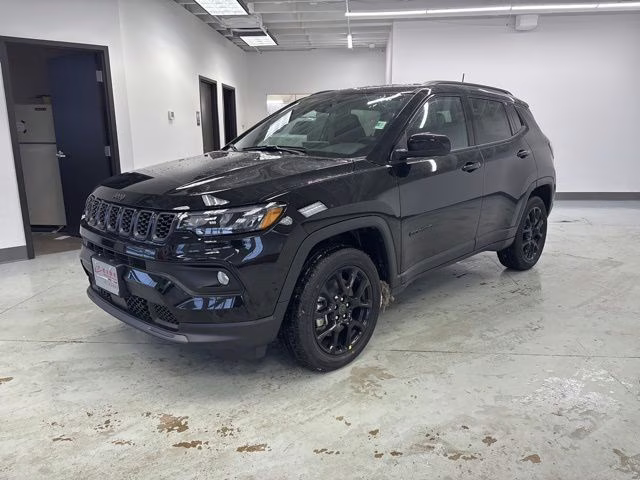 2026 Diamond Black Crystal Pearlcoat Jeep Compass Latitude 4X4 SUV