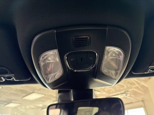 2026 Diamond Black Crystal Pearlcoat Jeep Compass Latitude 4X4 SUV