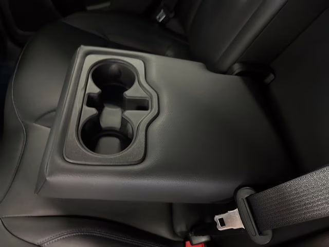 2026 Silver Zynith Metallic Clearcoat Jeep Compass Limited 4X4 SUV