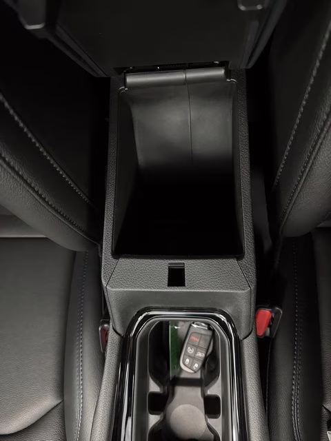 2026 Diamond Black Crystal Pearlcoat Jeep Compass Limited 4X4 SUV