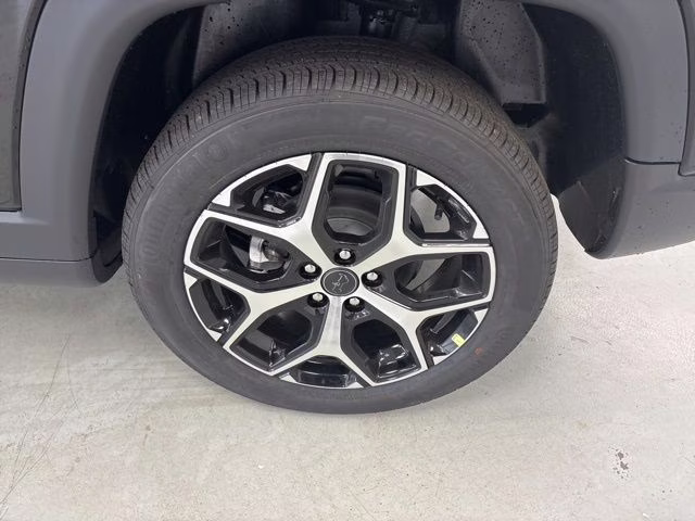 2026 Diamond Black Crystal Pearlcoat Jeep Compass Limited 4X4 SUV