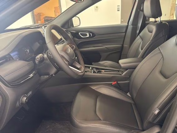 2026 Diamond Black Crystal Pearlcoat Jeep Compass Limited 4X4 SUV