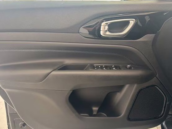 2026 Diamond Black Crystal Pearlcoat Jeep Compass Limited 4X4 SUV