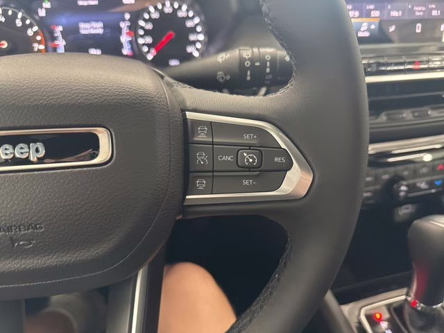 2026 Diamond Black Crystal Pearlcoat Jeep Compass Limited 4X4 SUV