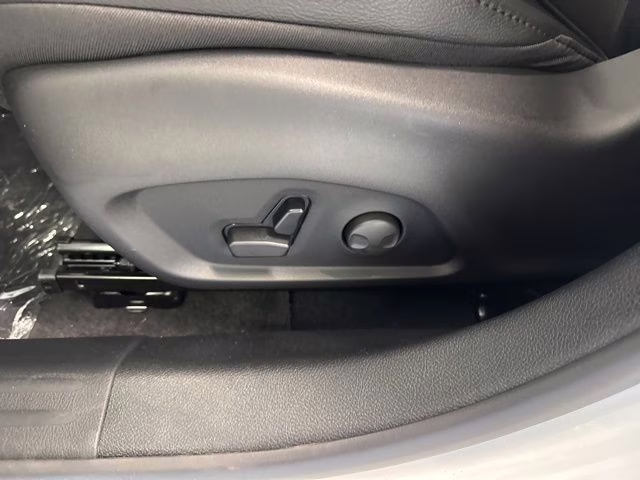 2026 Bright White Clearcoat Jeep Compass Limited 4X4 SUV