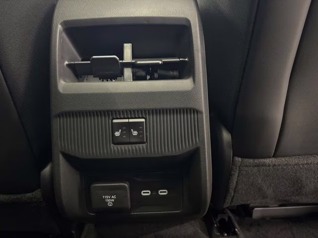 2026 Bright White Clearcoat Jeep Cherokee Overland 4X4 SUV