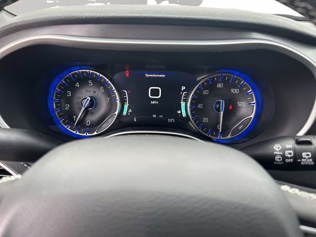 2026 Diamond Black Crystal Pearlcoat Chrysler Pacifica Select AWD Van