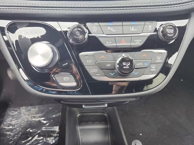 2026 Bright White Clearcoat Chrysler Pacifica Select AWD Van