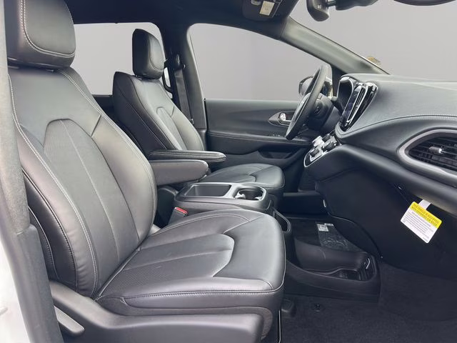 2026 Bright White Clearcoat Chrysler Pacifica Select AWD Van