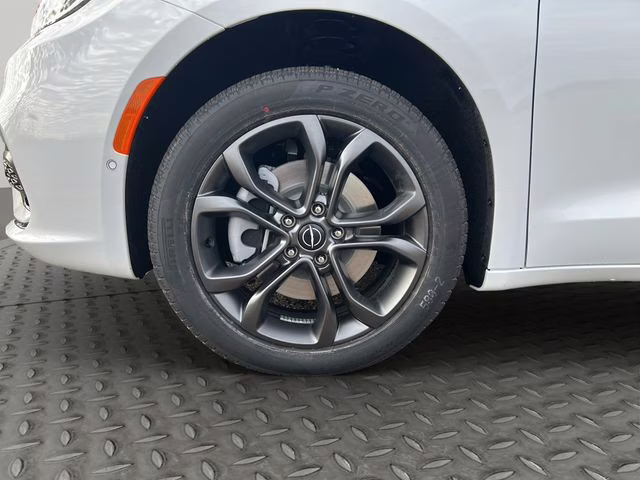 2026 Bright White Clearcoat Chrysler Pacifica Select AWD Van