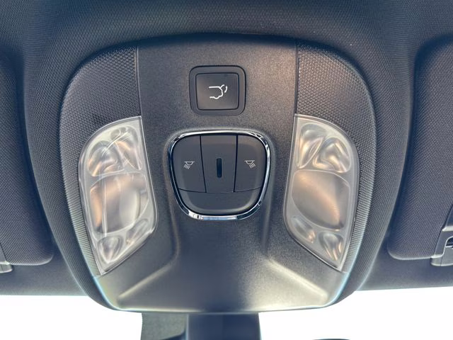 2026 Bright White Clearcoat Jeep Compass Altitude 4X4 SUV