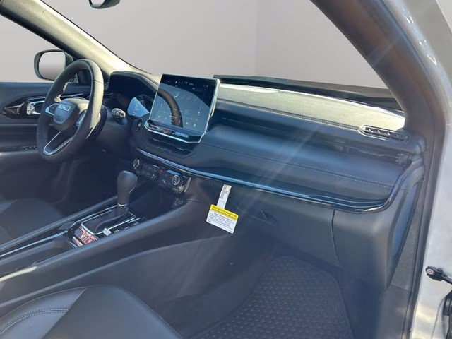 2026 Bright White Clearcoat Jeep Compass Altitude 4X4 SUV