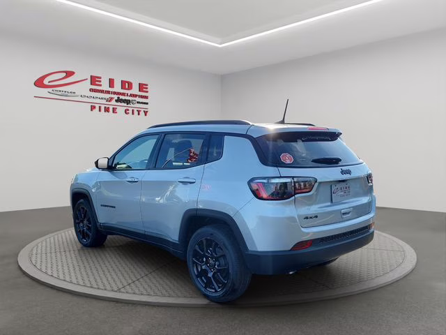 2026 Silver Zynith Jeep Compass Altitude 4X4 SUV
