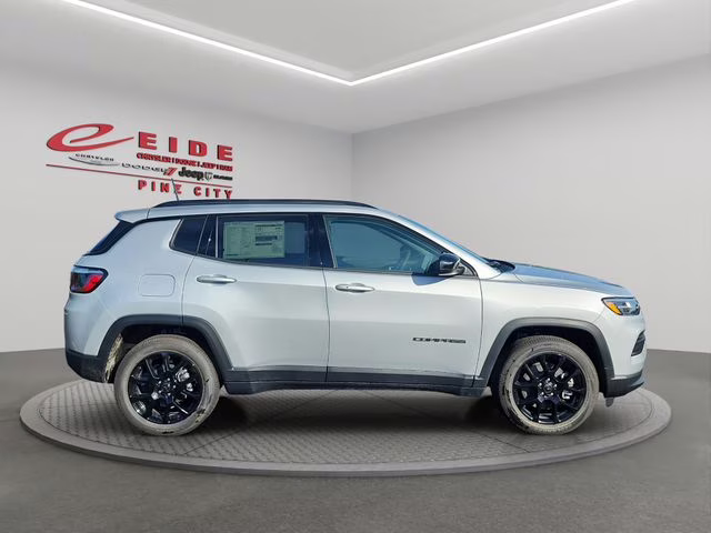2026 Silver Zynith Jeep Compass Altitude 4X4 SUV