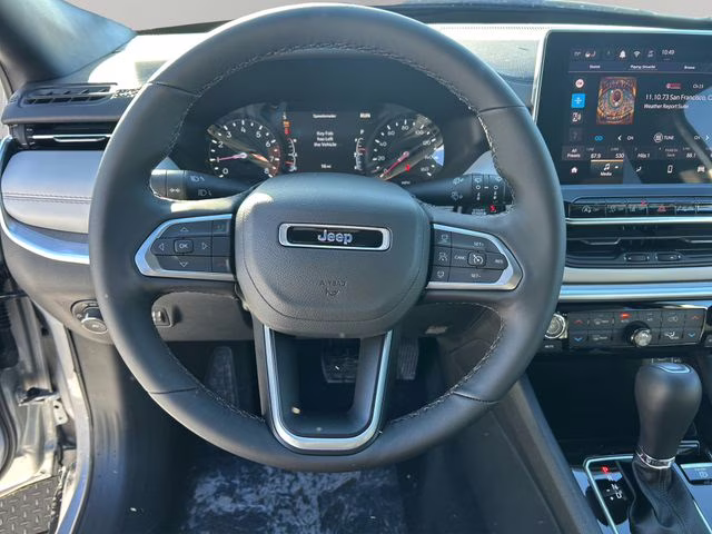 2026 Silver Zynith Metallic Clearcoat Jeep Compass Limited 4X4 SUV