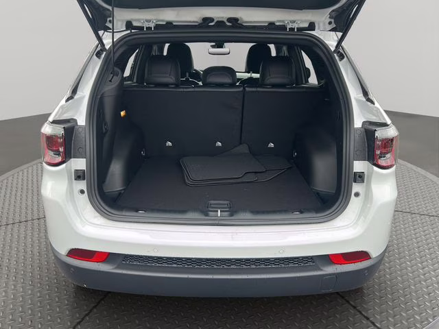 2026 Bright White Clearcoat Jeep Compass Limited 4X4 SUV