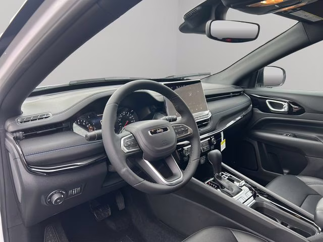 2026 Bright White Clearcoat Jeep Compass Limited 4X4 SUV