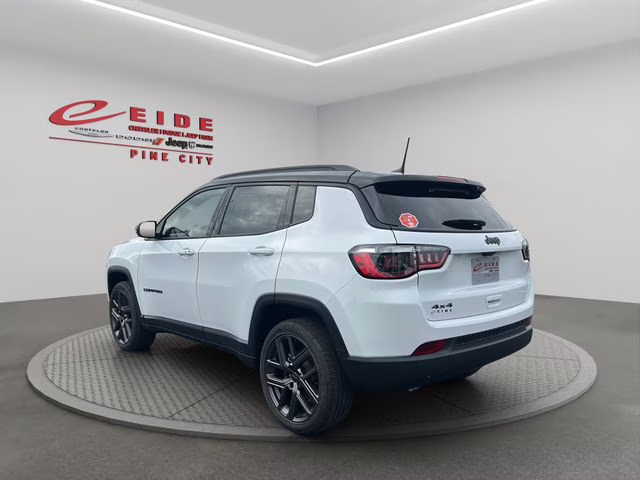 2026 Bright White Clearcoat Jeep Compass Limited 4X4 SUV