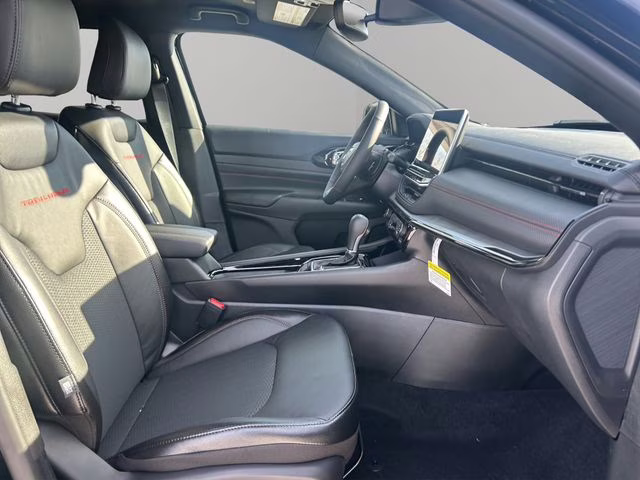 2026 Diamond Black Crystal Pearlcoat Jeep Compass Trailhawk 4X4 SUV