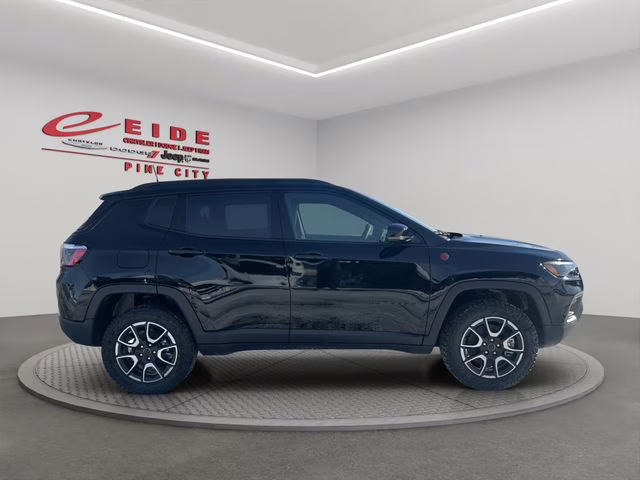 2026 Diamond Black Crystal Pearlcoat Jeep Compass Trailhawk 4X4 SUV