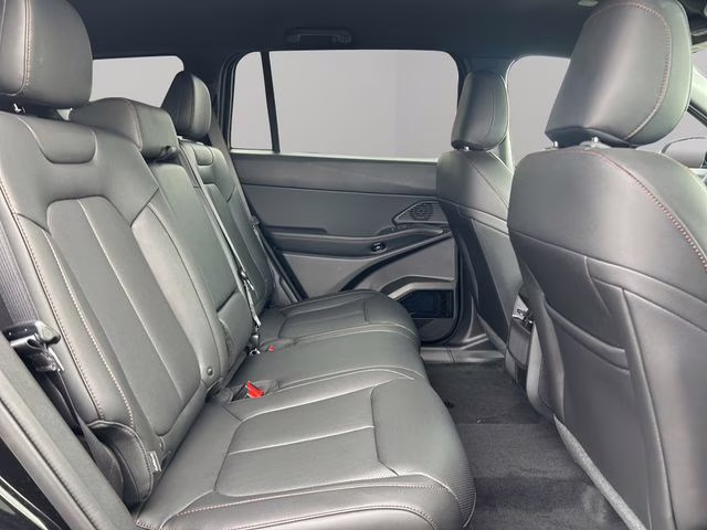 2026 Diamond Black Crystal Pearlcoat Jeep Cherokee Limited 4X4 SUV