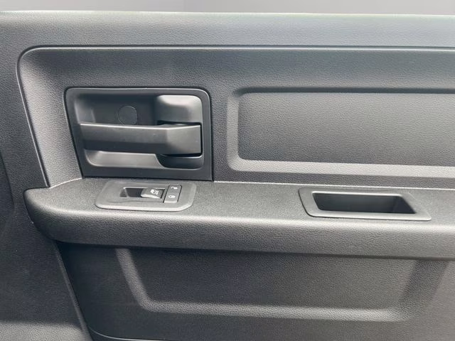 2026 Diamond Black Crystal Pearlcoat Ram 2500 Tradesman 4X4 Truck